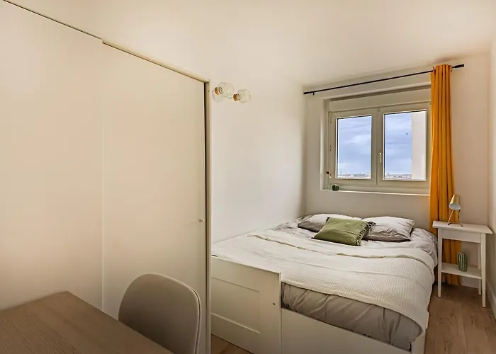 Friendly And Spacious In ! Апартаменты